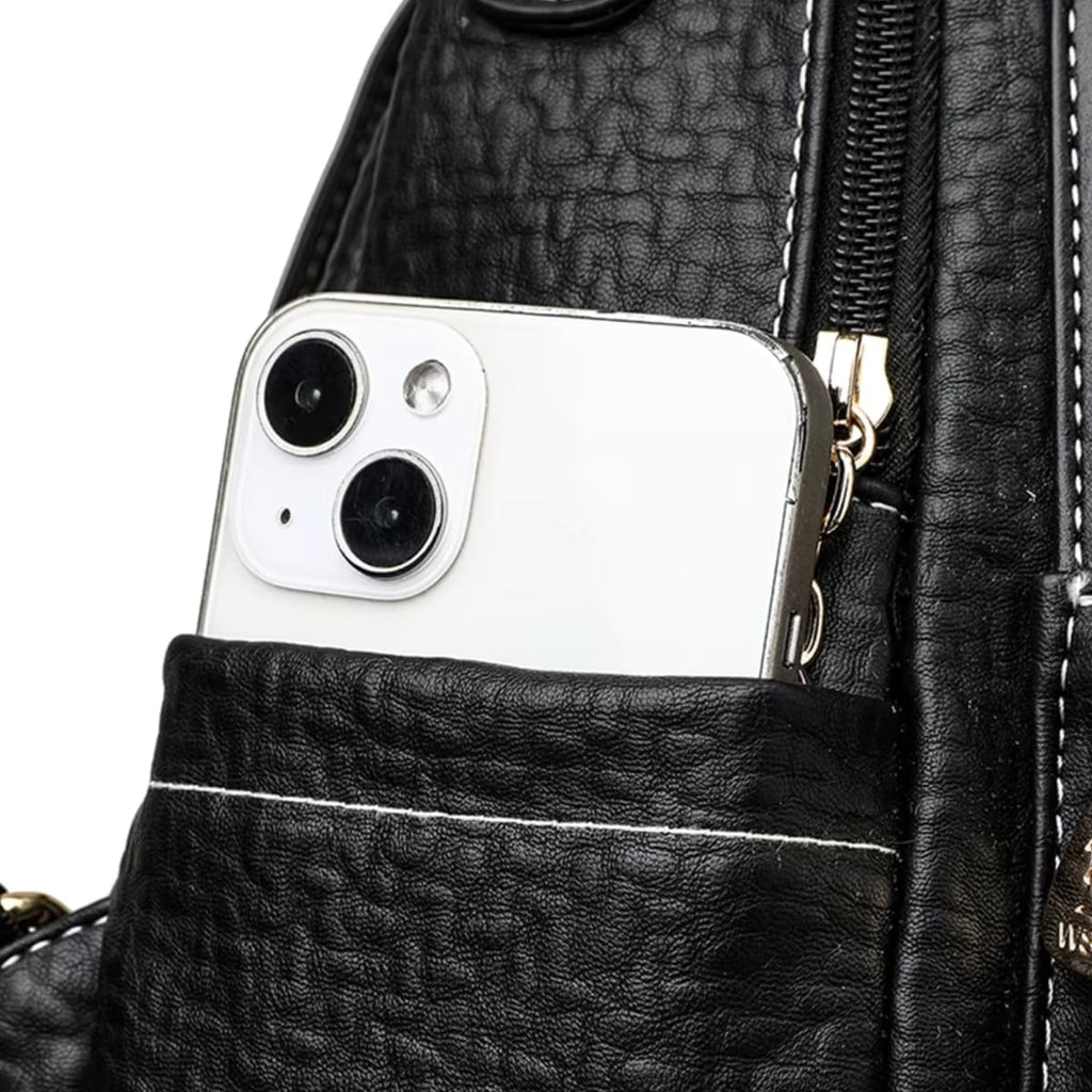 MOCHILA FEMININA FEITA EM COURO REFINADO  MODELO SERENA MICKEY LINHA PREMIUM