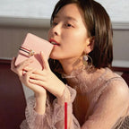 CARTEIRA FEMININA FOXER FEITA EM COURO GENUÍNO MODELO DALPHNE