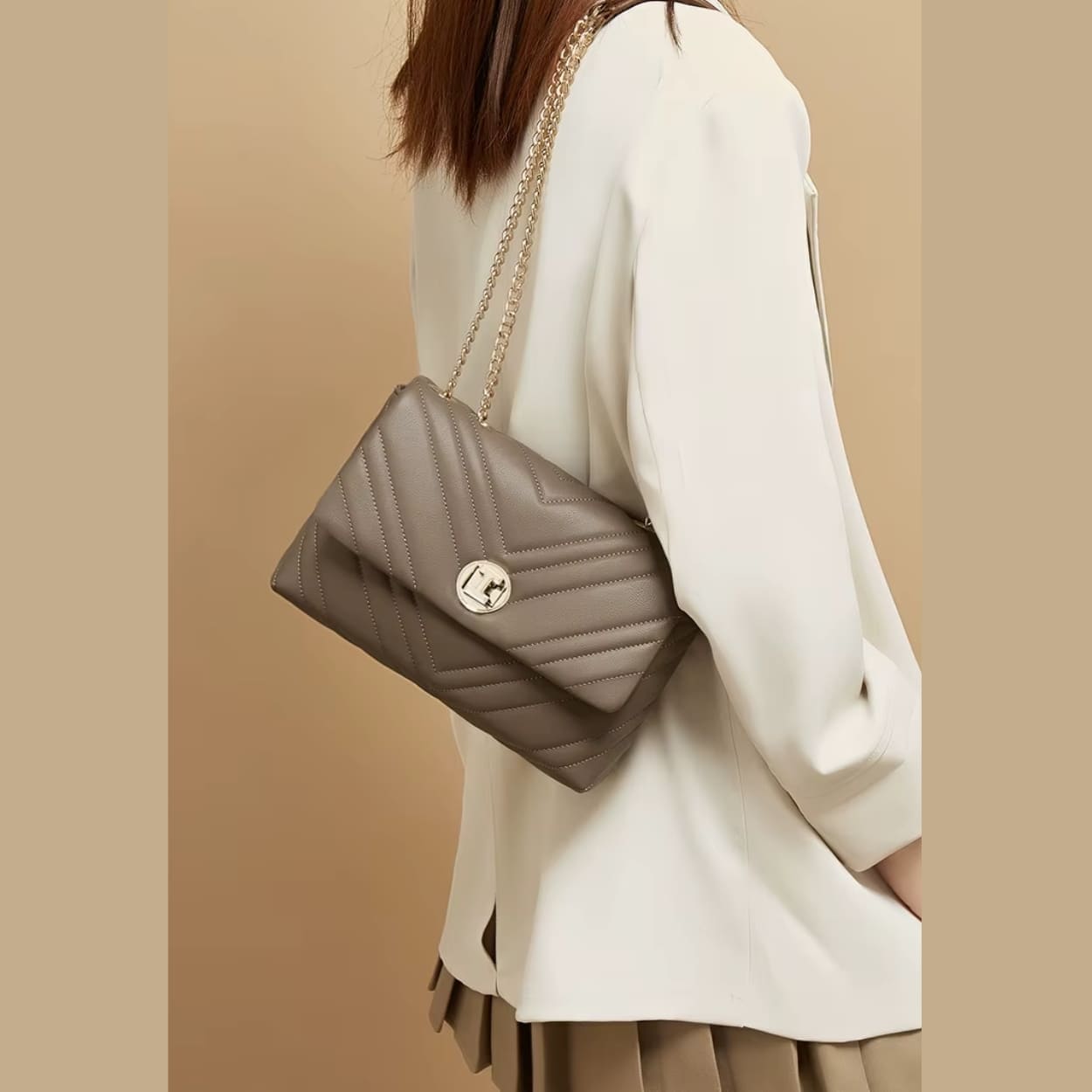 BOLSA FEMININA FOXER FEITA EM COURO GENUÍNO MODELO  CAMILLE PRESTIGE