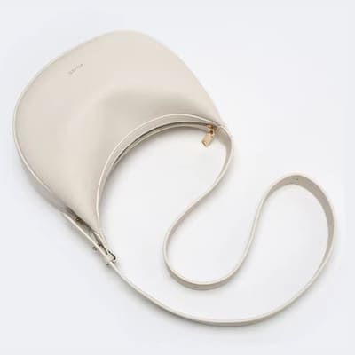 BOLSA FEMININA DE OMBRO FOXER FEITA EM COURO LEGÍTIMO MODELO LUNÉRA WHITE