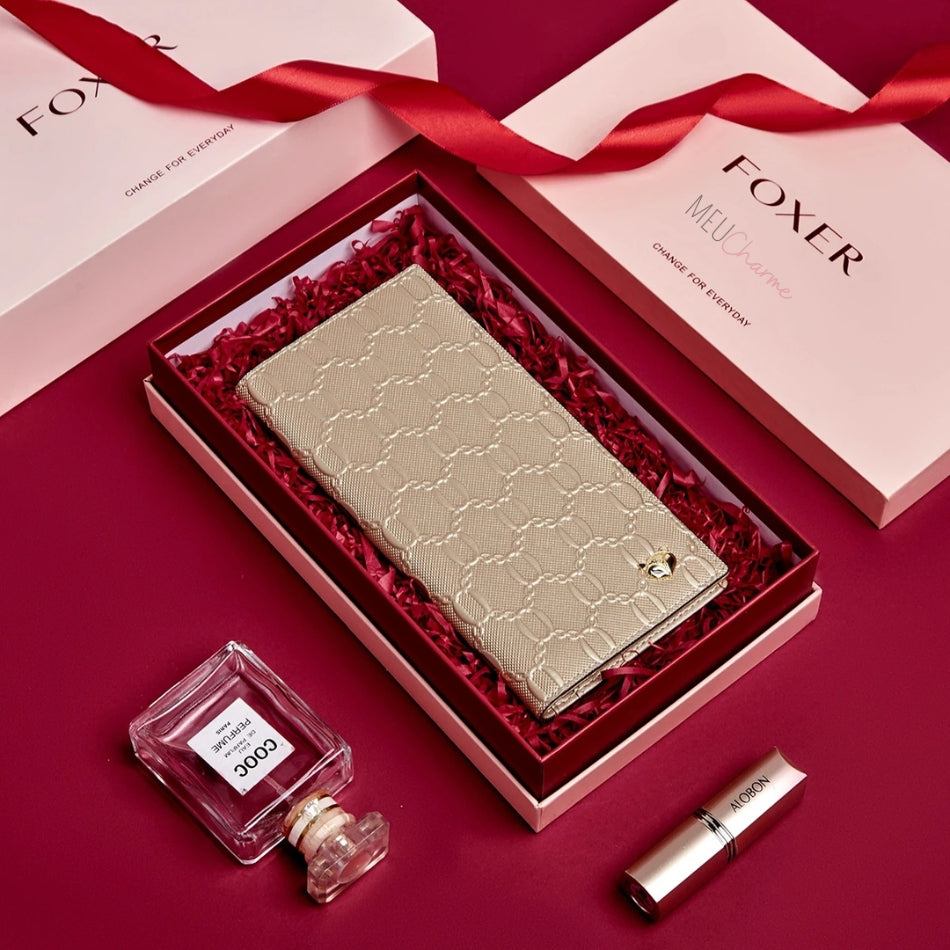 CARTEIRA FEMININA FOXER FEITA EM COURO MODELO VENDÔME