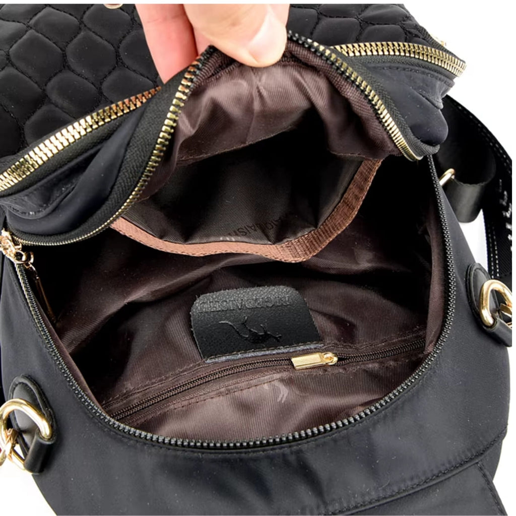 MOCHILA FEMIINA FEITA EM COURO REFINADO MODELO BELLA LUXE BLACK