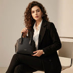 BOLSA FEMININA TRANSVERSAL FOXER FEITA EM COURO GENUÍNO MODELO AMÉLIE BLACK