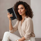 CARTEIRA FEMININA FEITA EM COURO GENUÍNO  MODELO FLEUR LUXE- LINHA WILLIAM POLO