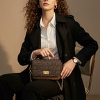 BOLSA FEMININA FOXER FEITA EM COURO REFINADO MODELO MARVEILLE